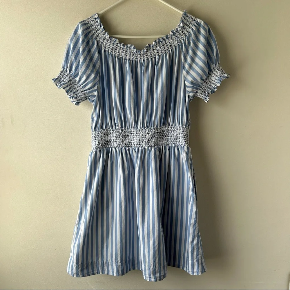 J. Crew 100% cotton Smocked puff-sleeve poplin dress in stripe blue white S